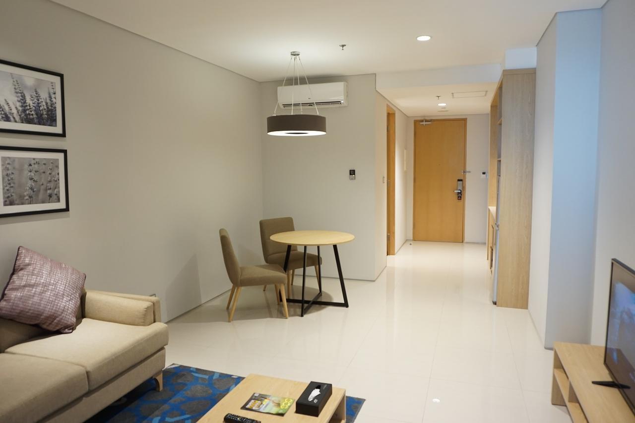 Midtown Residence Surabaya Esterno foto